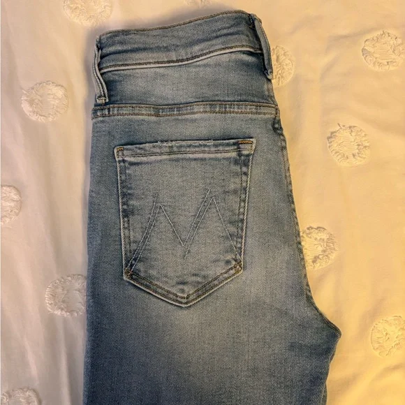 Mother Insider Crop Step Fray in Limited Edition